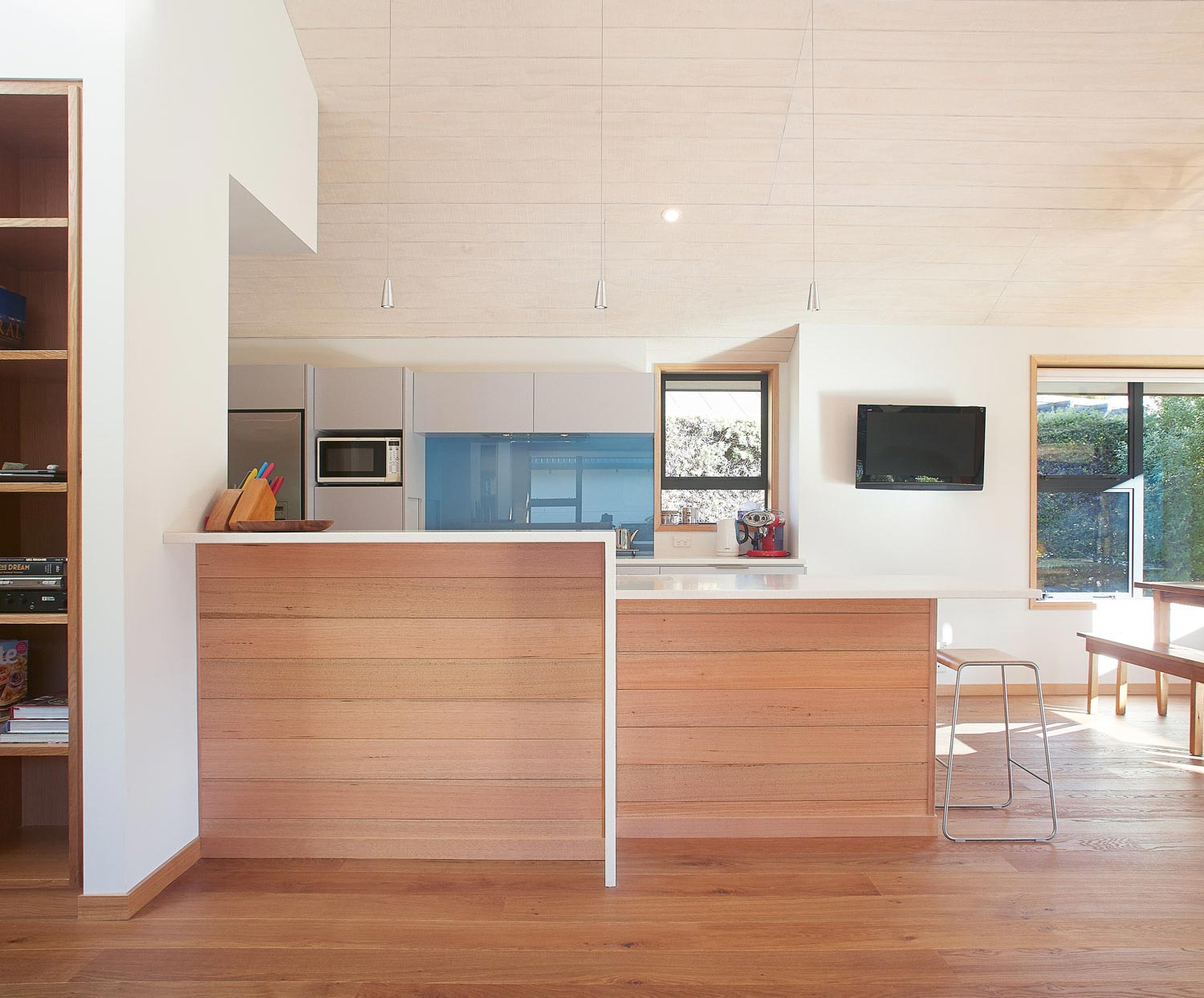 Lakeside Road gallery image