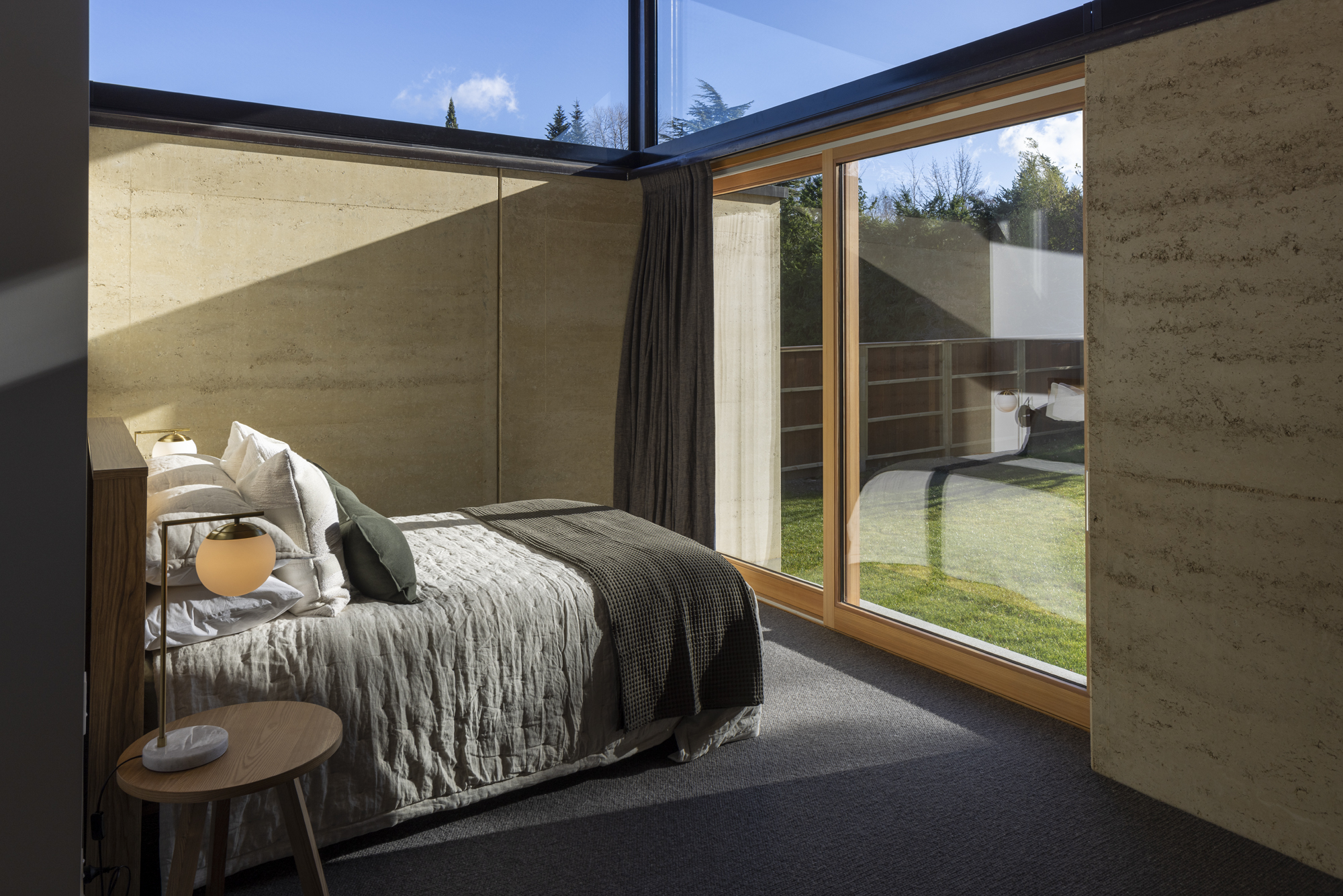Winding Roof House gallery image