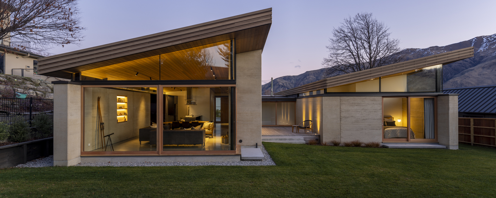 Winding Roof House gallery image
